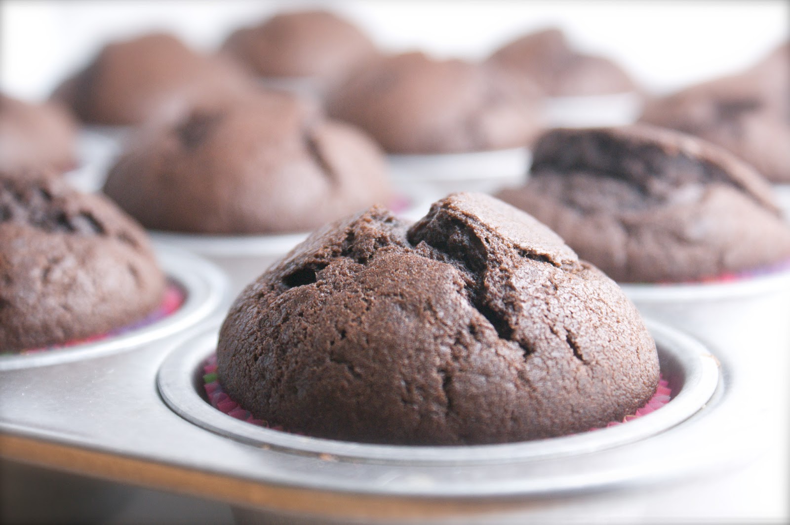 Search Midwest Living Triple-Chocolate Cake Recipe Chocolate lovers rejoice! This rich cake features three kinds of chocolate: cocoa, bittersweet chocolate, and milk chocolate. And you .